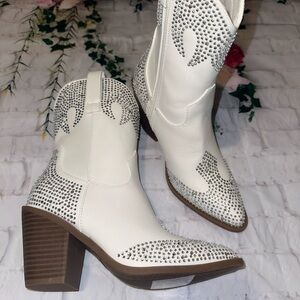 Western rhinestone cowgirl boots